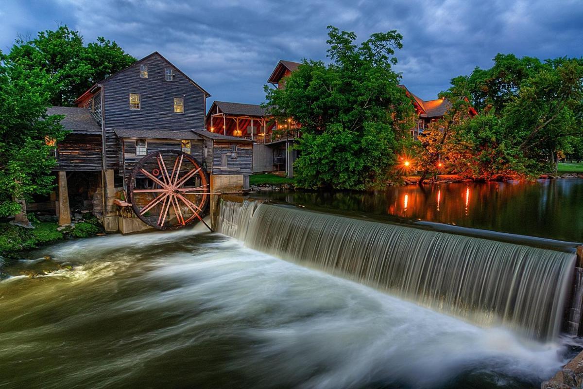 Glori'S Retreat, Game Room, 1089 Of Free Attraction Tickets For Each Paid Day, Dollywood And More Pigeon Forge Exterior photo